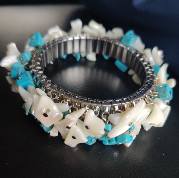Vintage Cha Cha bracelet - Picture 1 of 3
